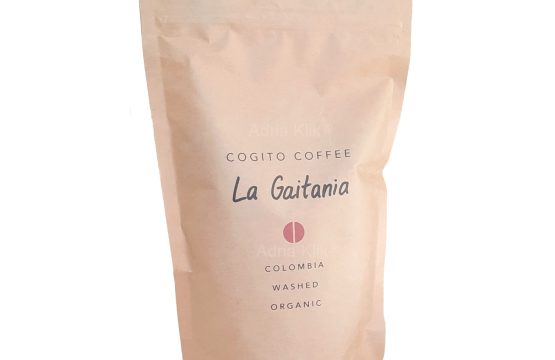 Novo! Kompostabilna ambalaža. 100% Organic Colombian Arabica - Pržena kava u zrnu. AMACA is a group of women coffee producersin the hills of El Tambo in Cauca. Okus kakaa i prženih lješnjaka s bogatom teksturom. Cogito Coffee Roasters Croatia